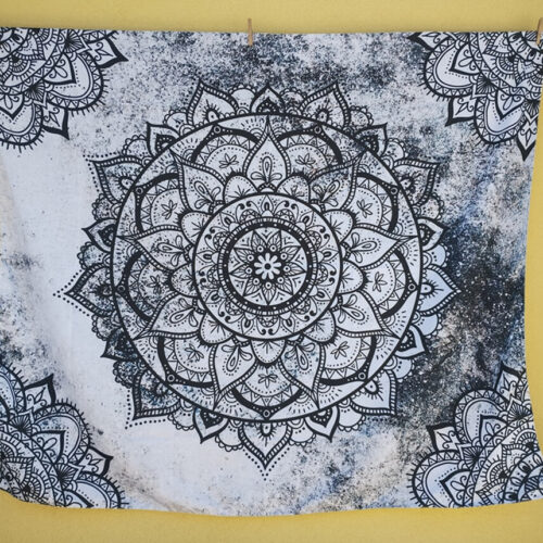 Černobílá Mandala – Tapisérie na zeď